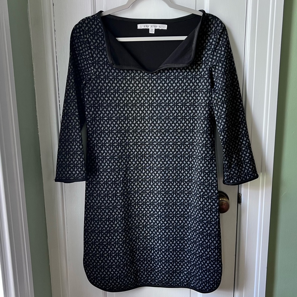 Max Studio Black and Grey Shift Key Hole Neck Line Dress Size Small
